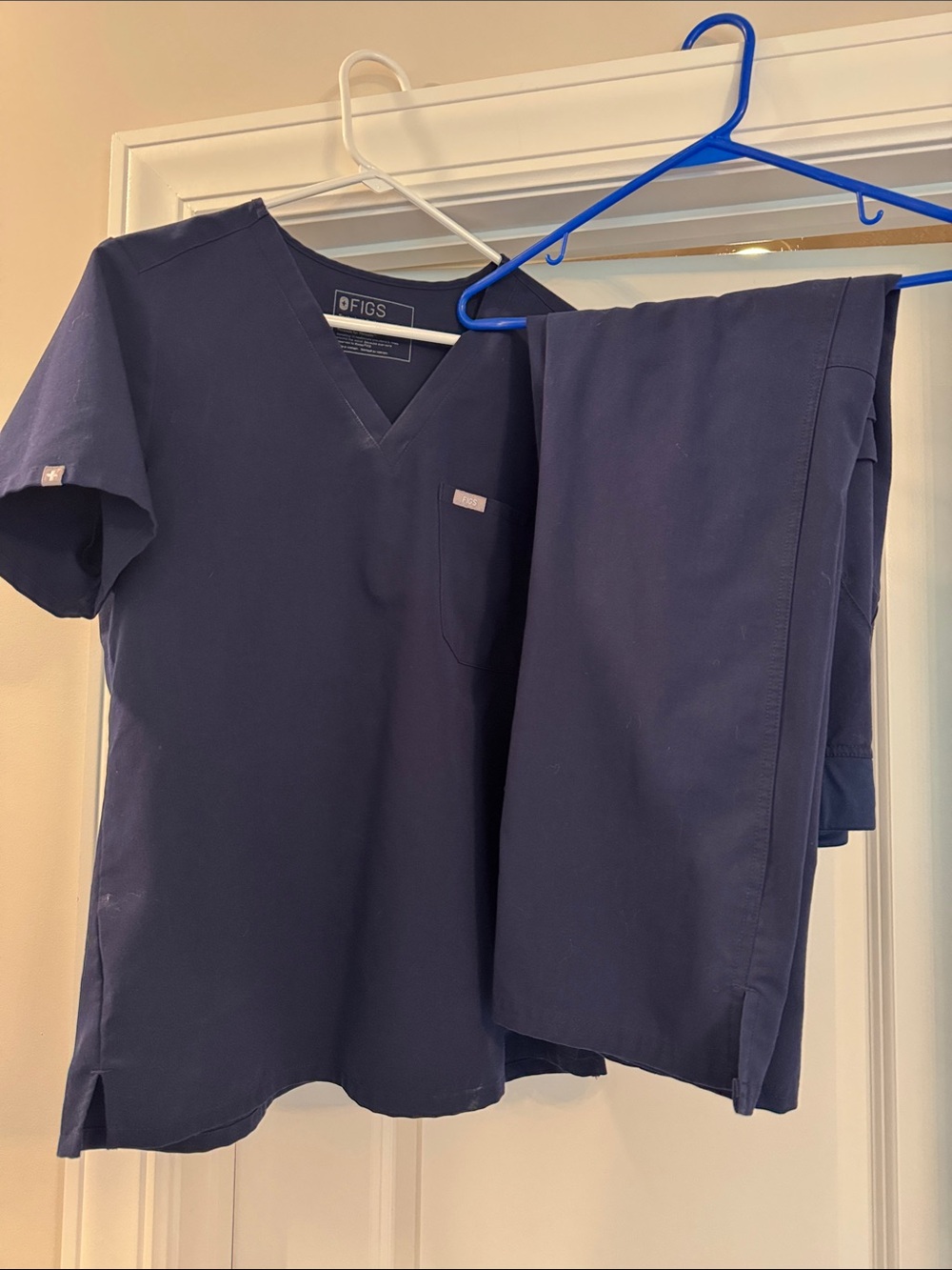 Figs Women’s Navy Short Sleeve Scrub Top and Pants